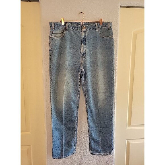 Vintage Levi’s 540 Medium Wash Jeans 42x32 Actual 40x32 Made In‎ USA Brown Tab - Picture 2 of 8